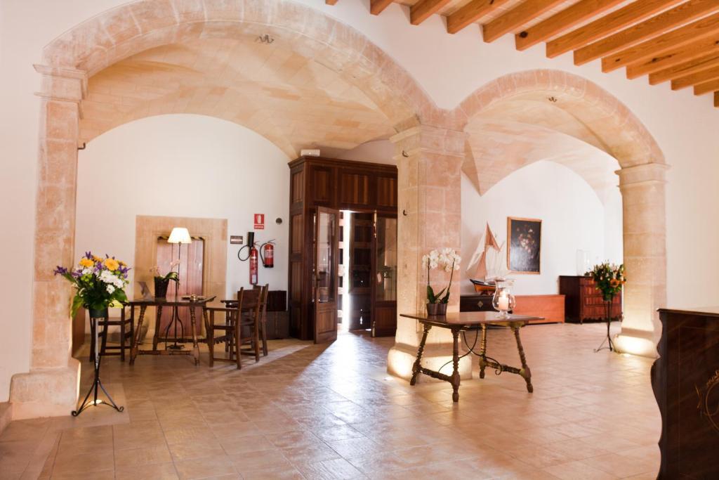 Son Roig By Valentin Landhaus Porreres