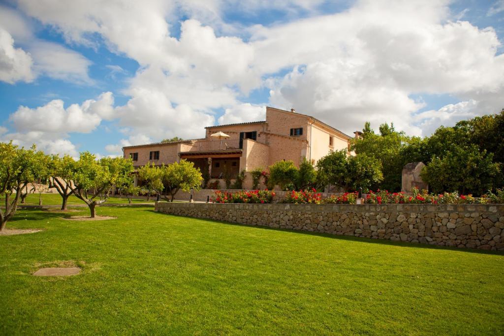 Landhaus Son Roig By Valentin Porreres
